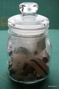 button jar